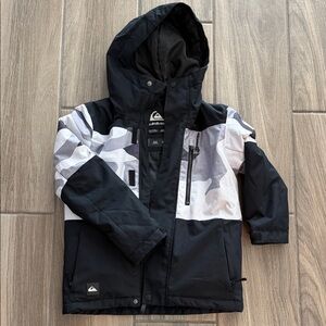 Quiksilver - Dryflight Black and White Snowboarding Camouflage Jacket